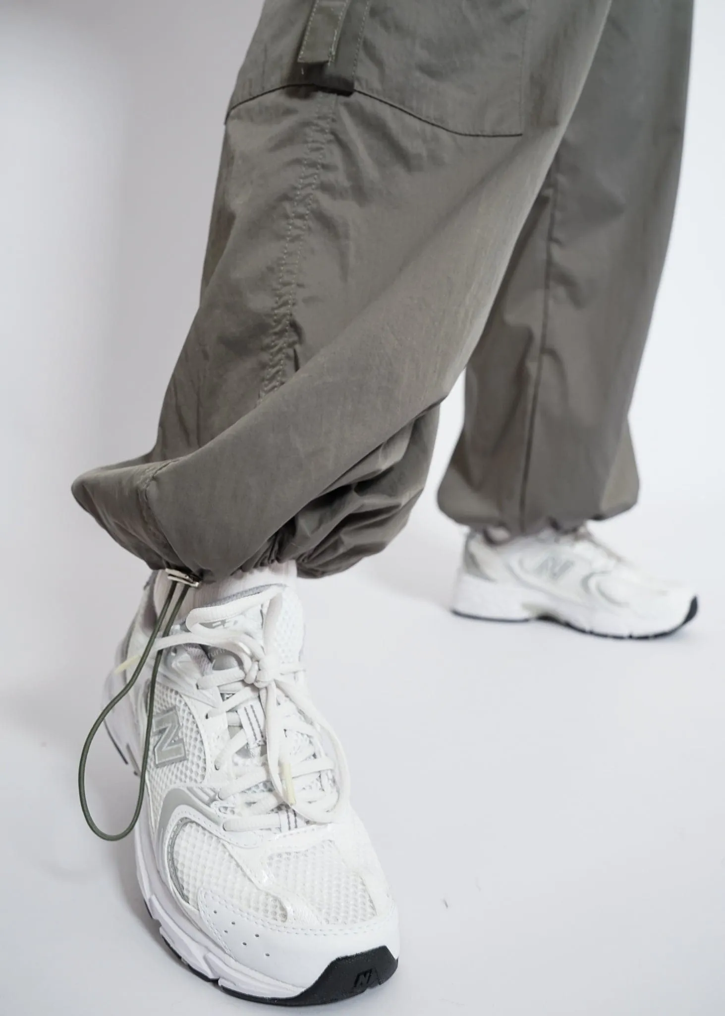 Parachute Hose khaki