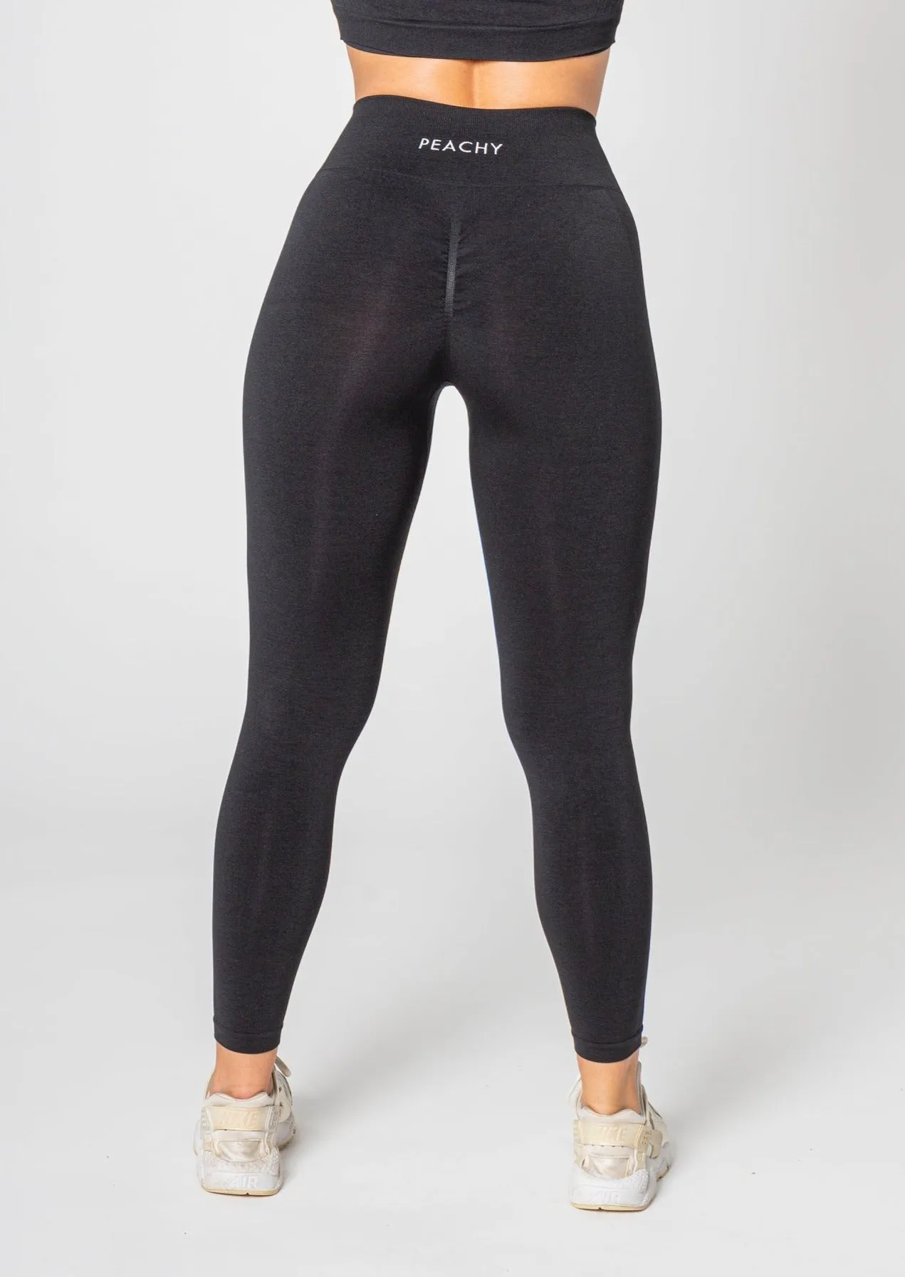 REVIVAL Seamless Scrunch Leggings