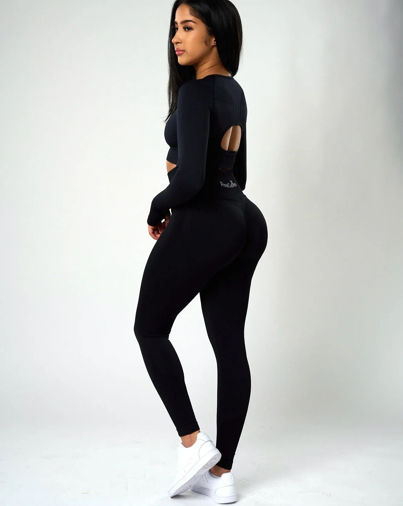 Sujey Long Sleeve Crop Top - Black