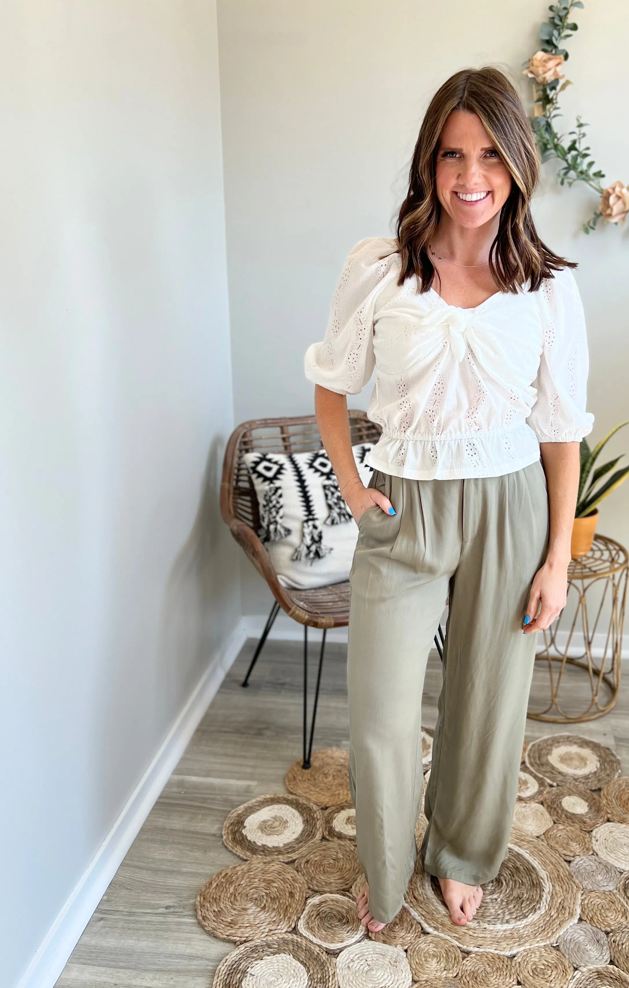 The perfect olive pant